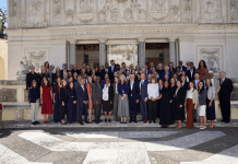 Cumbre en el Vaticano que destaca la conexión social como una prioridad urgente de salud pública.